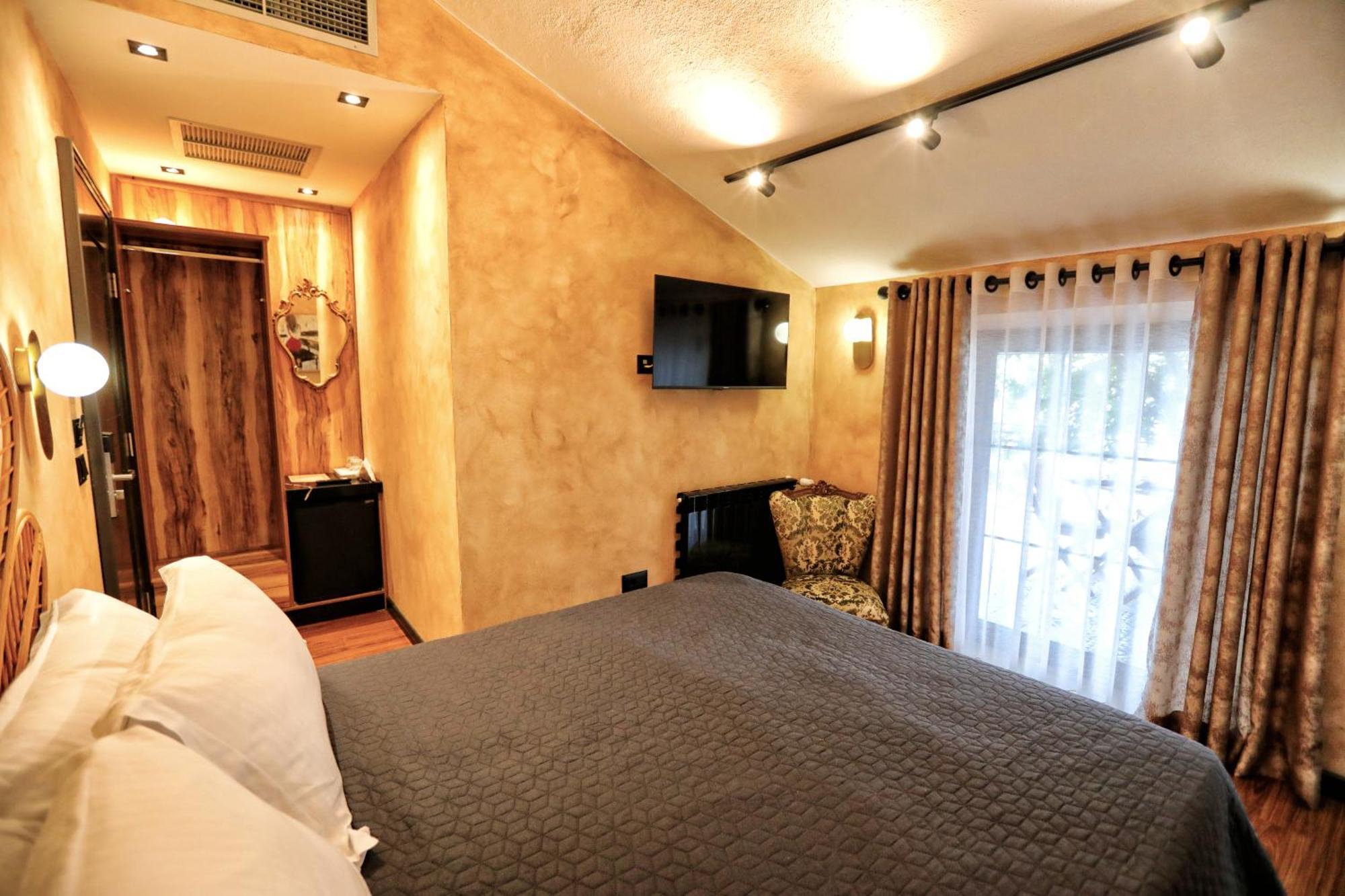 Hotel Labiatan Zogaji المظهر الخارجي الصورة